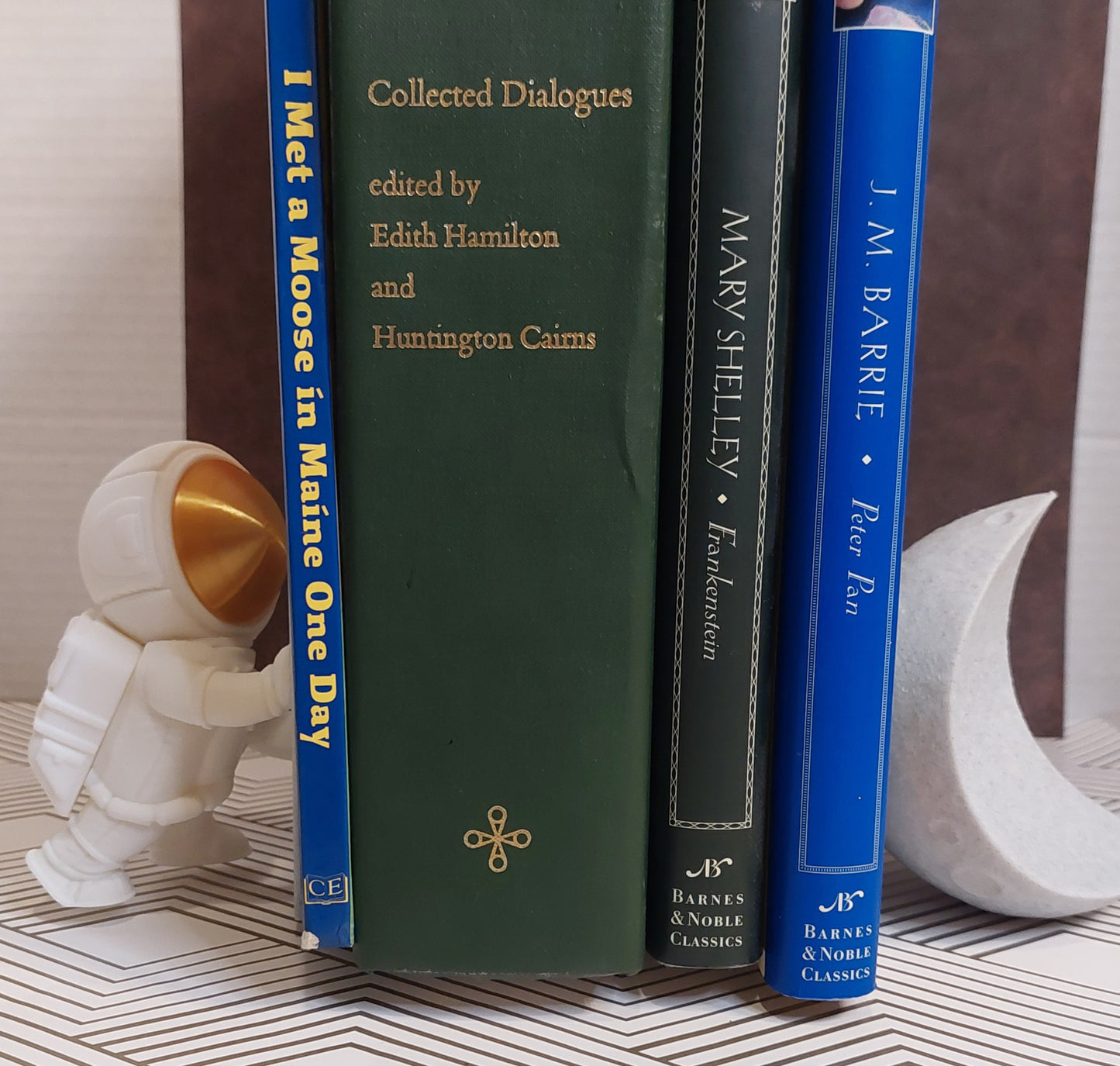 Out of This World Bookends